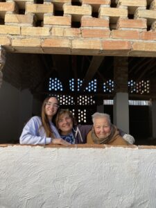 Mi abuela, mi madre y mi hermana
