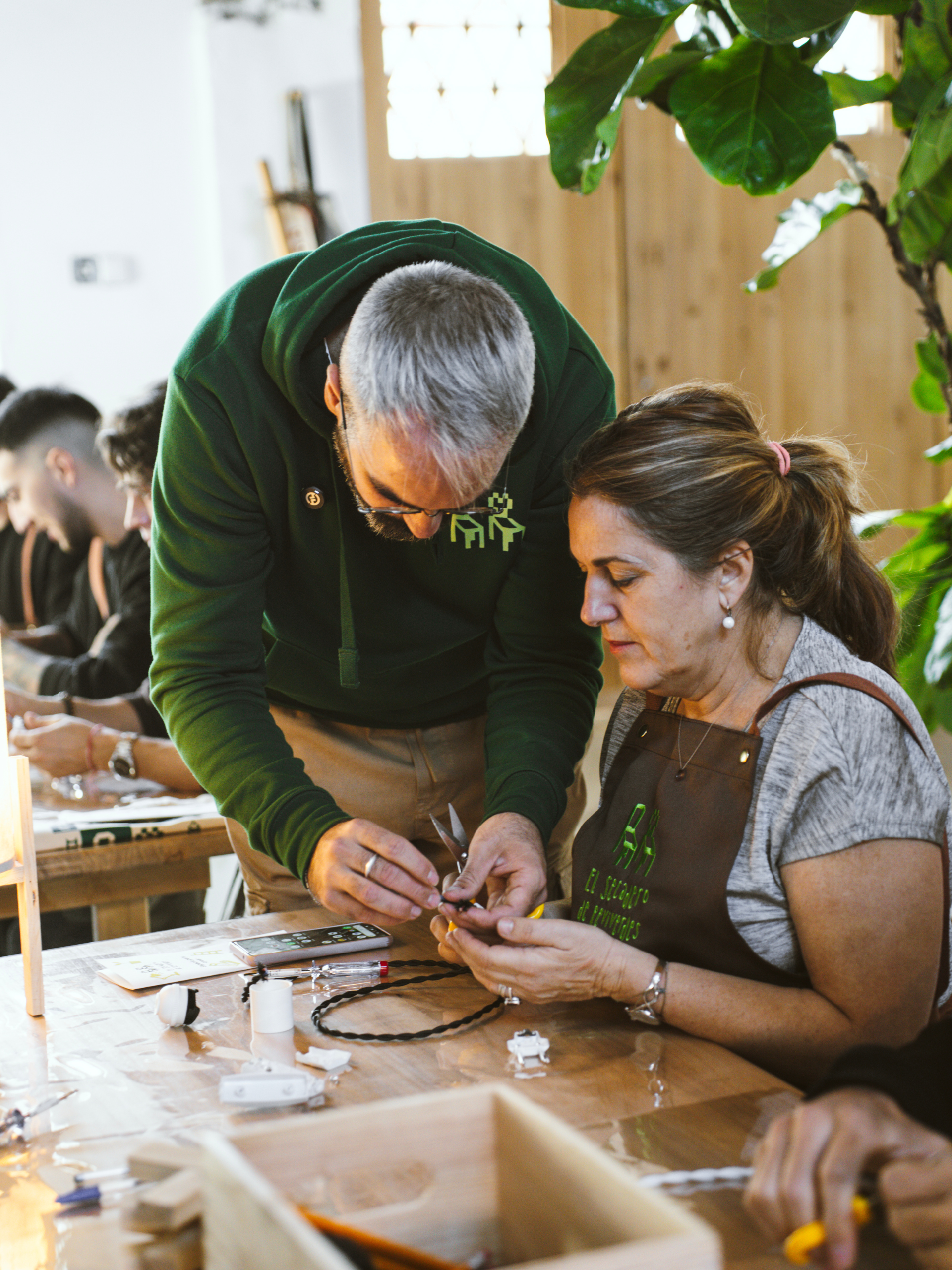 Taller "Fabrica tu lámpara" - Imagen 7